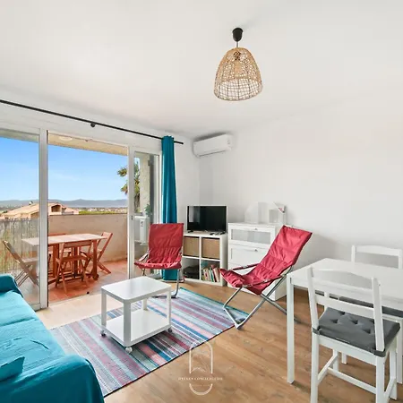 Le Phare Giens Clim/wifi/parking Apartment *