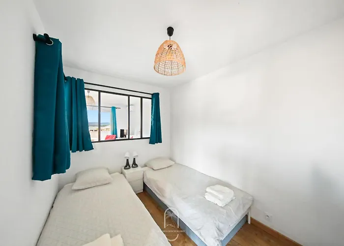 Daire Le Phare Giens Clim/wifi/parking Hyères